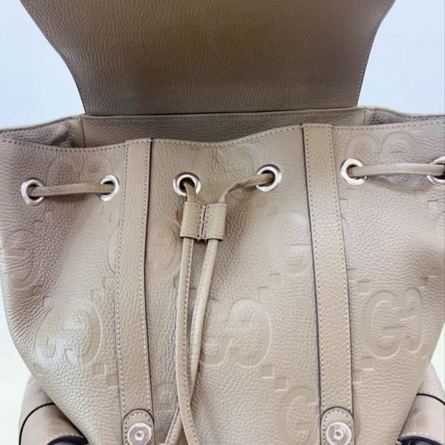 Gucci 經典雙g老花壓紋卡其色後背包 全新閒置  配件塵袋-4