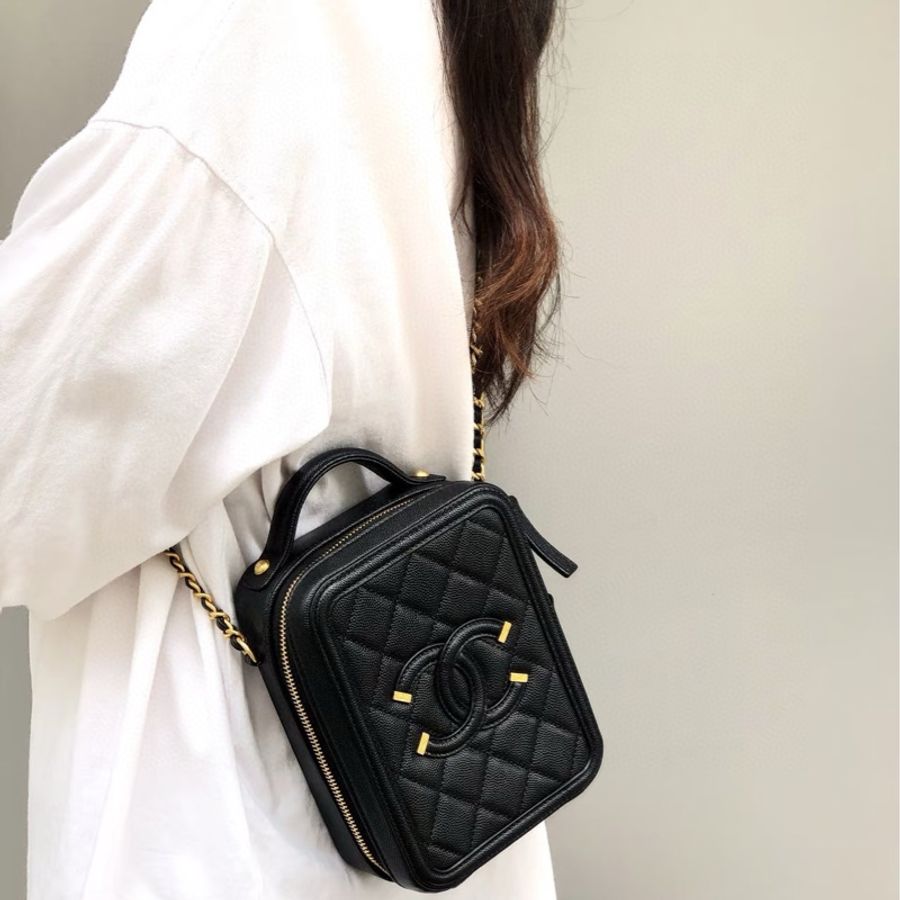 Chanel vanity case 豎版相機包-5