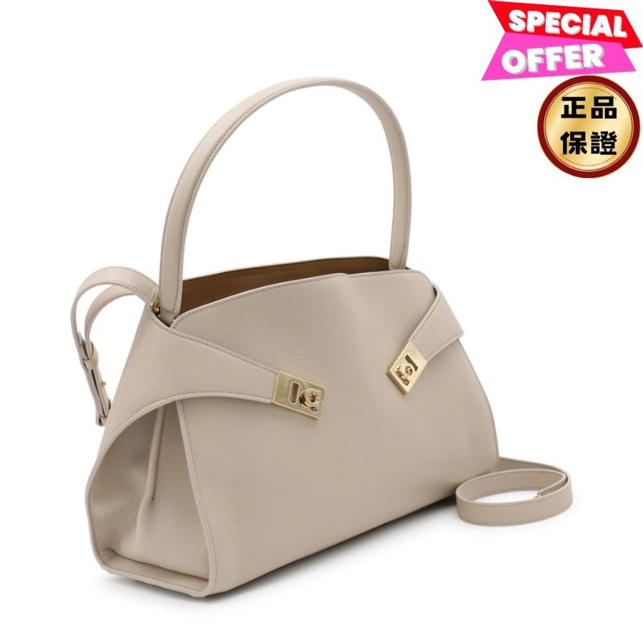 🎉新品好折扣✨Ferragamo 780594 中款小牛皮 Soft Hug包 米色-0