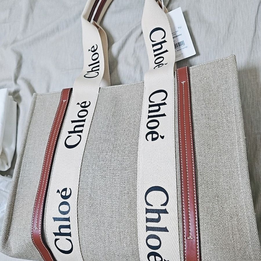 全新 Chloé Woody 托特包 中型款 筆電包|經典 米杏帆布×棕色滾帶|附防塵袋與吊牌-2
