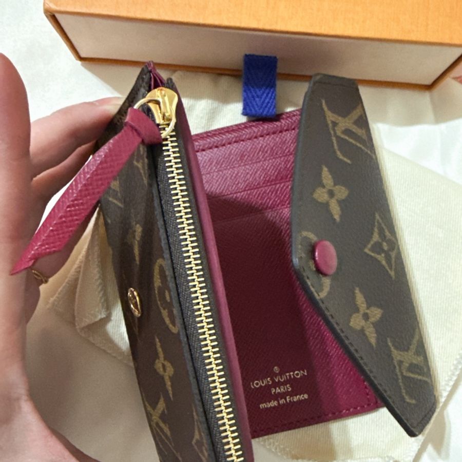 新Lv 經典老花 三摺短夾  LV VICTORINE M41938-13