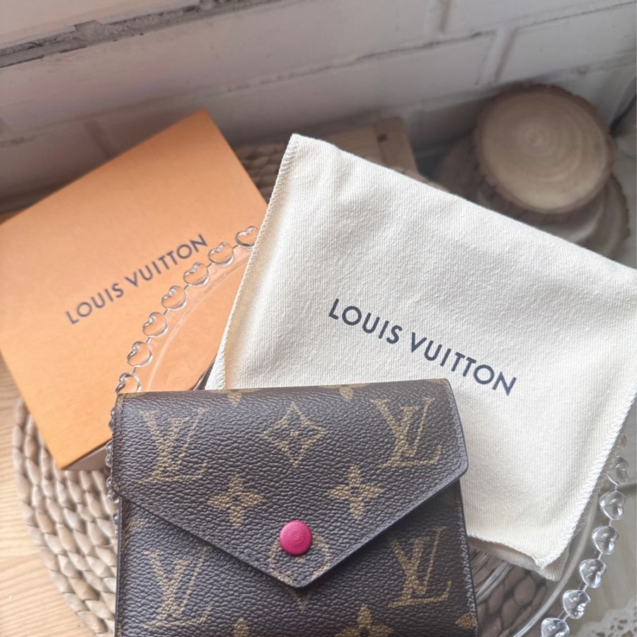 新Lv 經典老花 三摺短夾  LV VICTORINE M41938-9