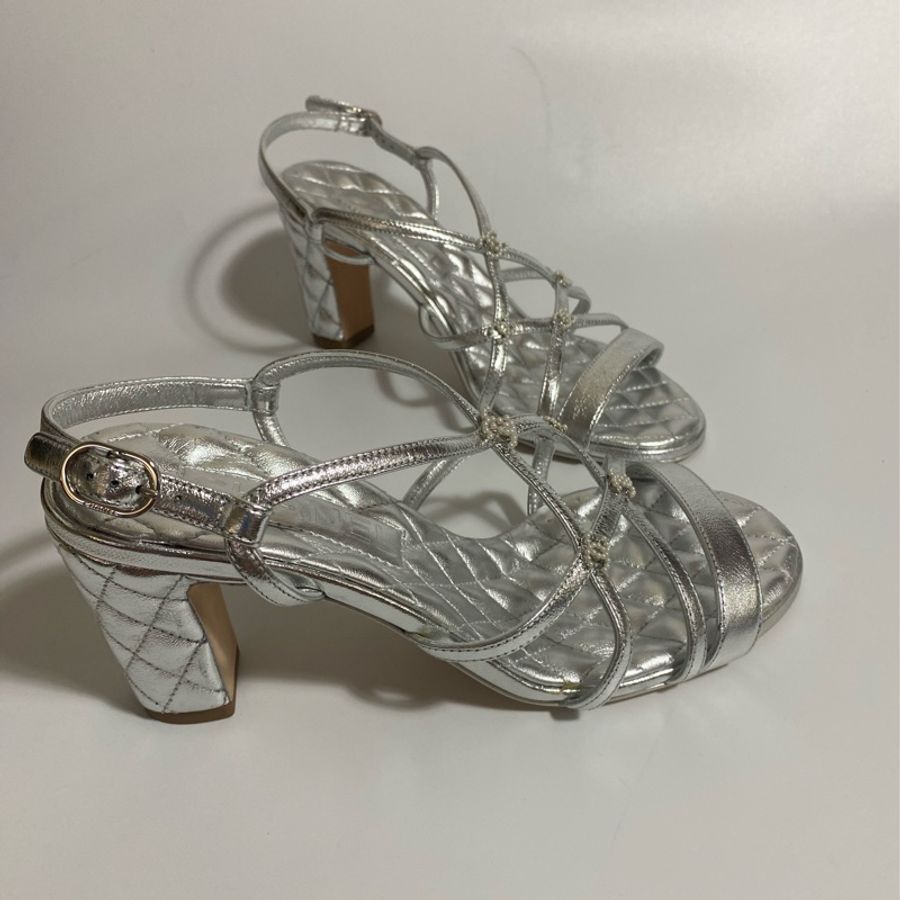 CHANEL Leather Heels-0