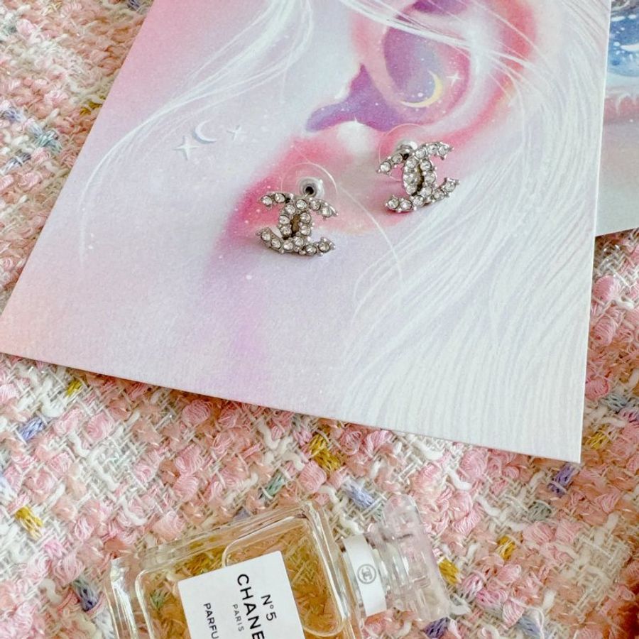 Chanel 閃石CC Logo 耳環(耳針)-1