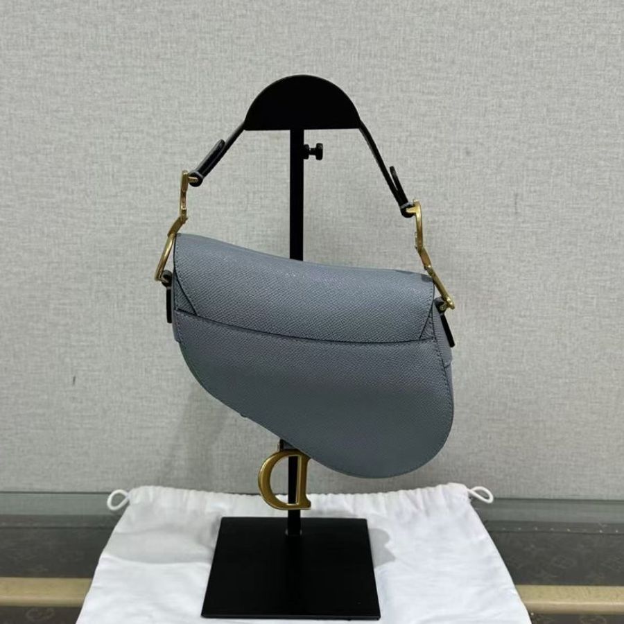 ✨DIOR 灰色金扣馬鞍手提斜背包19*15*6 98新配件塵袋-5