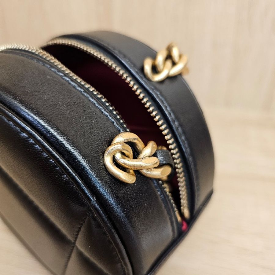 [圓餅包控美品❣️] Chanel 19黑金圓餅斜背包-19