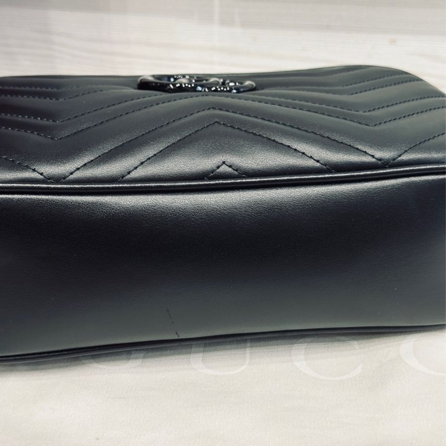 Gucci Marmont SoBlack 24cm黑扣馬蒙相機包🖤99新全配🉑送禮-19