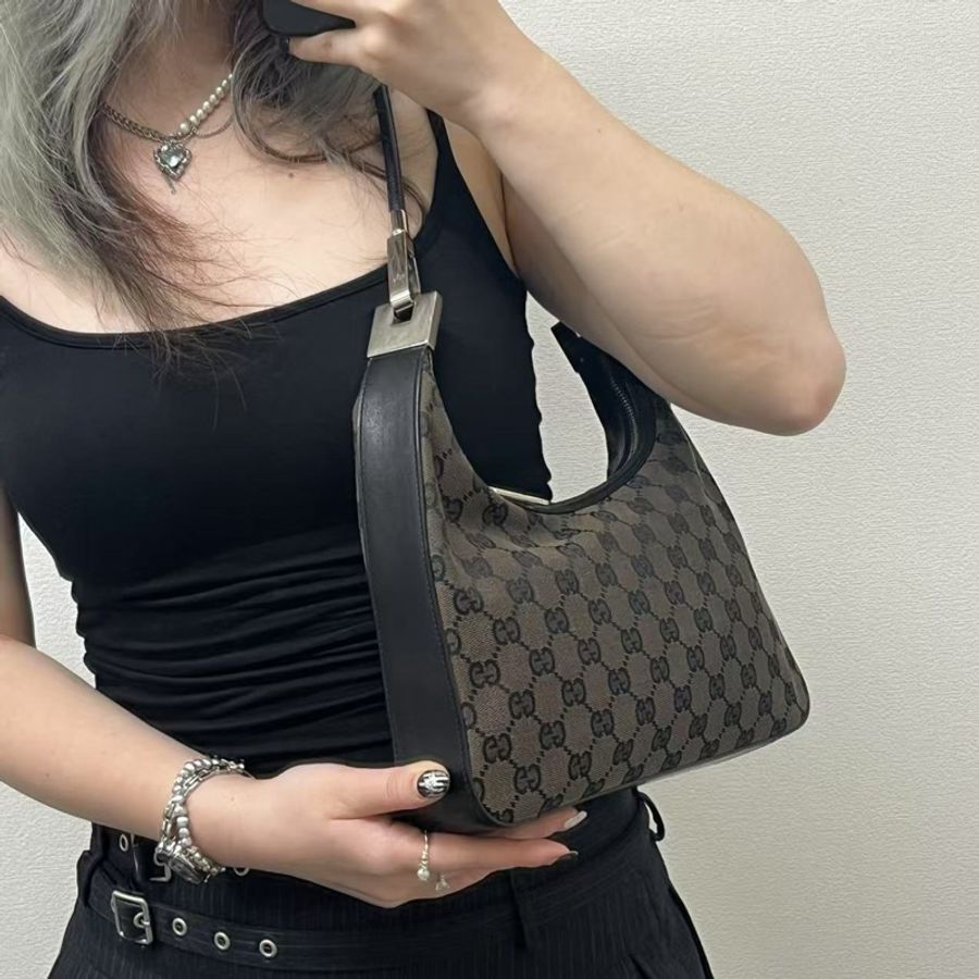 「JL精品代購」Gucci棕色帆布拼皮羊角單肩腋下包-1