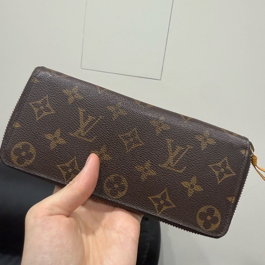 Lv拉鏈長夾-6