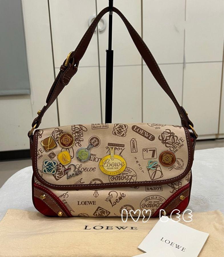 Loewe 160 週年紀念款 圖案徽章米色 腋下包 肩背包 手提包 正品 二手精品-0