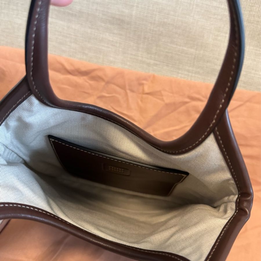 全新品,miu miu 迷你尺寸 Ivy 石南木色,有肩帶可調整-14