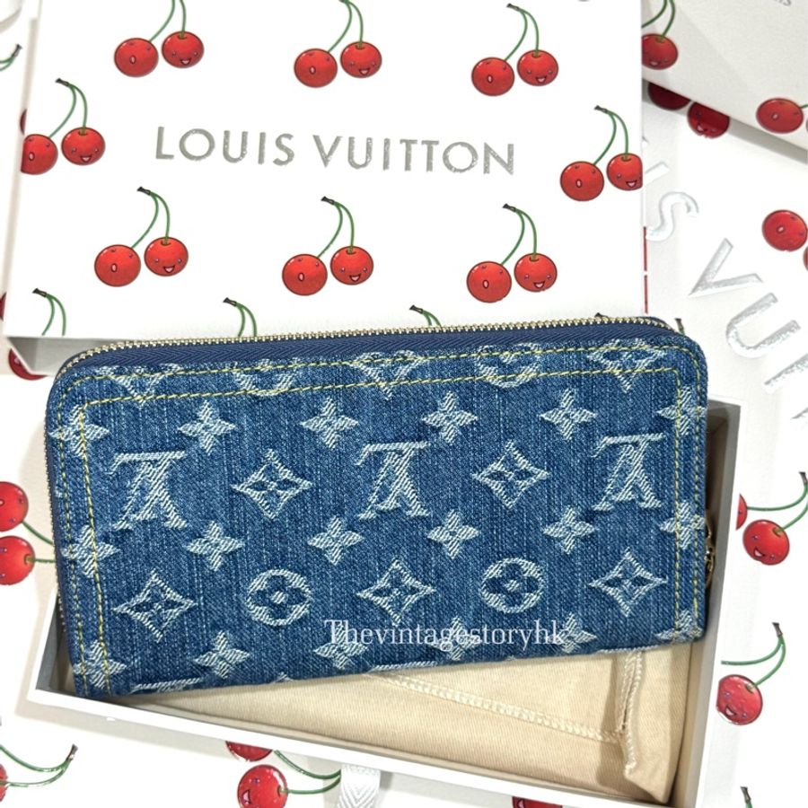 LV x TM Denim Cherry Zippy Wallet 🍒💙 全新-2