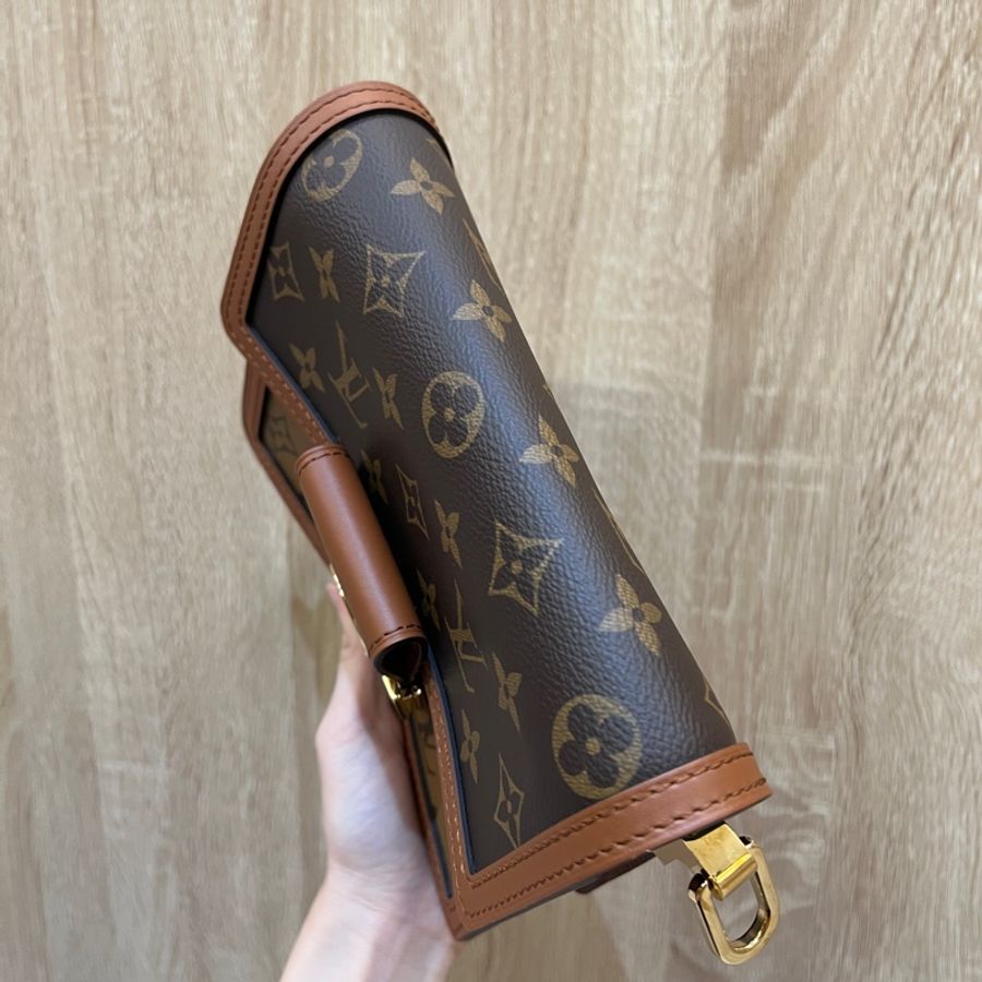 LV 雙色原花Mini Dauphine金釦肩斜背包M45959-4