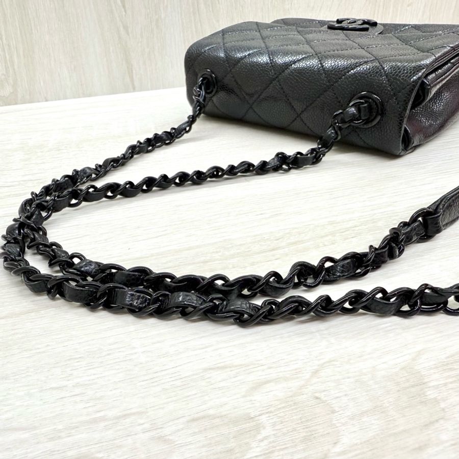 CHANEL黑色荔枝皮so black季節款方胖AS1784-11