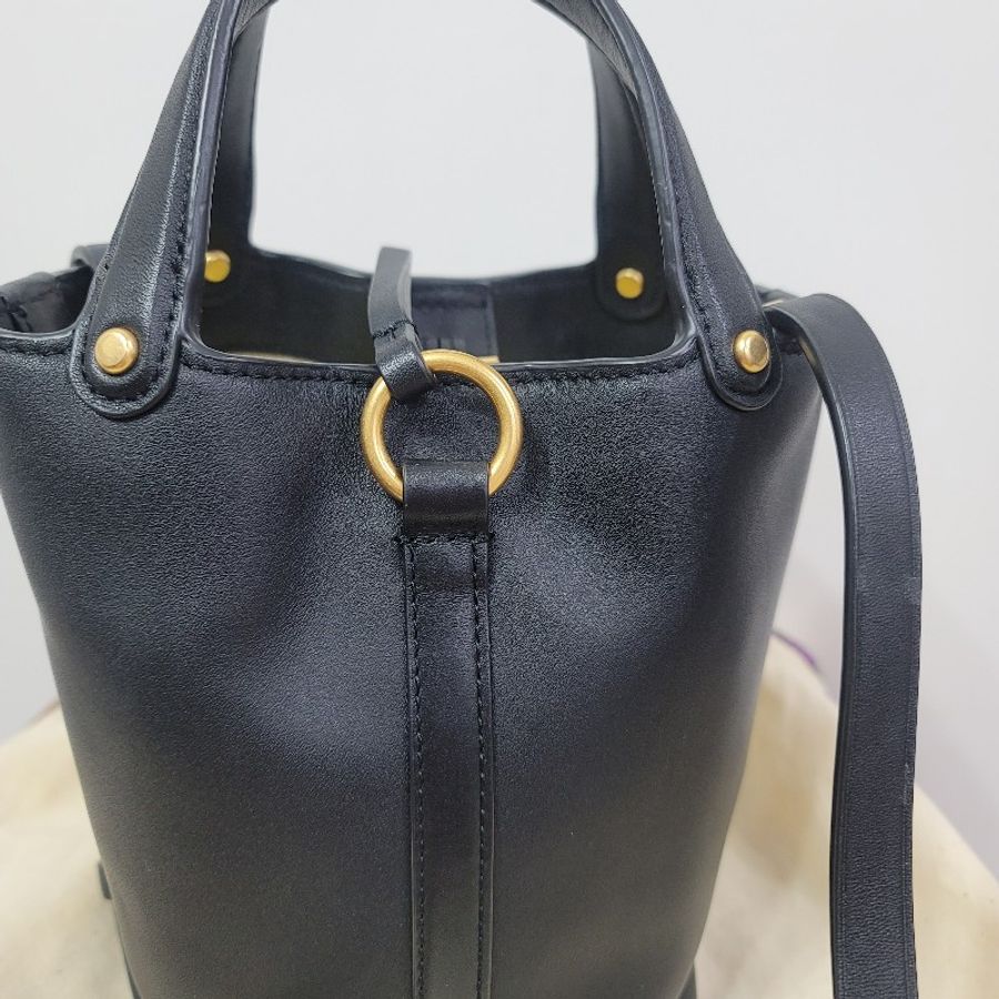 Tory Burch 黑色全皮小巧多用水桶包-1