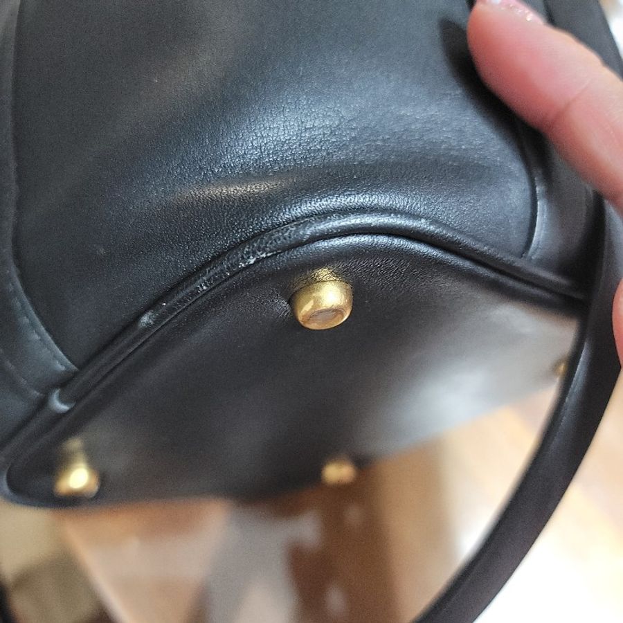 Tory Burch 黑色全皮小巧多用水桶包-5
