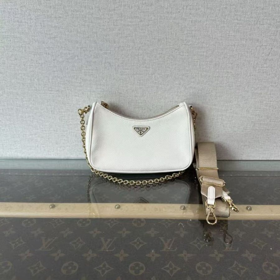 ✨PRADA 白色十字紋牛皮三合一 mini肩背斜背包 18*9*5 99新 配件塵袋-0