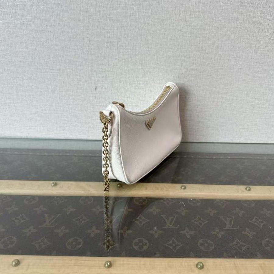 ✨PRADA 白色十字紋牛皮三合一 mini肩背斜背包 18*9*5 99新 配件塵袋-2