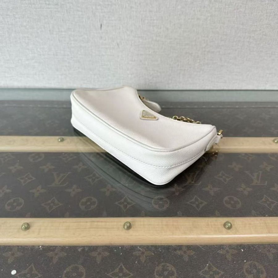 ✨PRADA 白色十字紋牛皮三合一 mini肩背斜背包 18*9*5 99新 配件塵袋-4