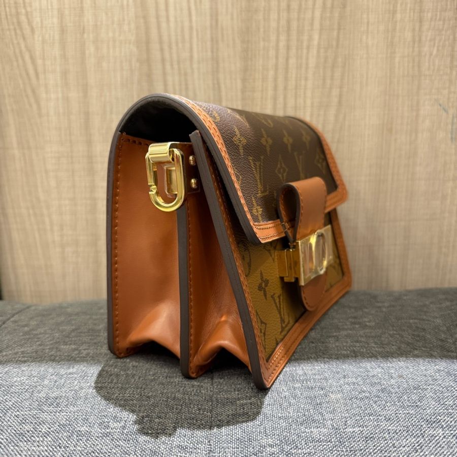 未使用新品 LV M45959 Mini Dauphine 雙色原花達芙妮肩背包斜背包-2
