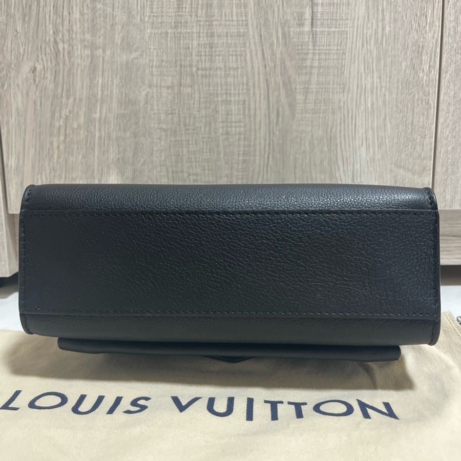 LV Mylockme Chain Bag 質感小牛皮肩斜背翻蓋銀鍊包-7