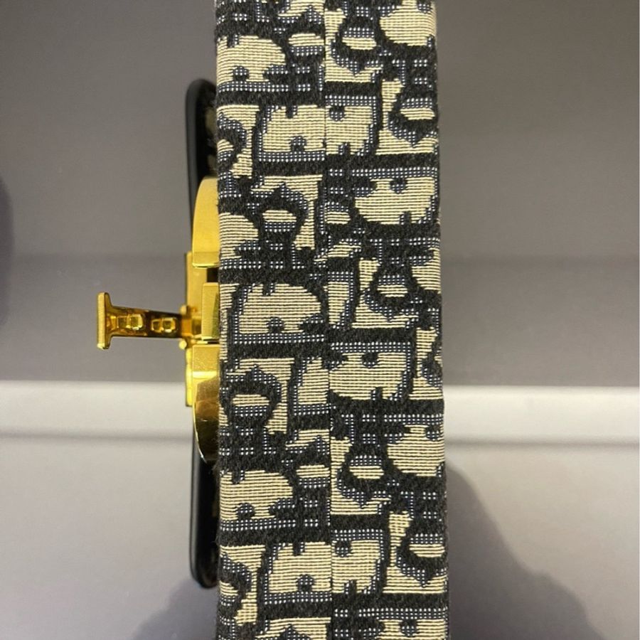 全網最低價🤩Dior刺繡老花蒙田30mini小盒子斜挎包-11