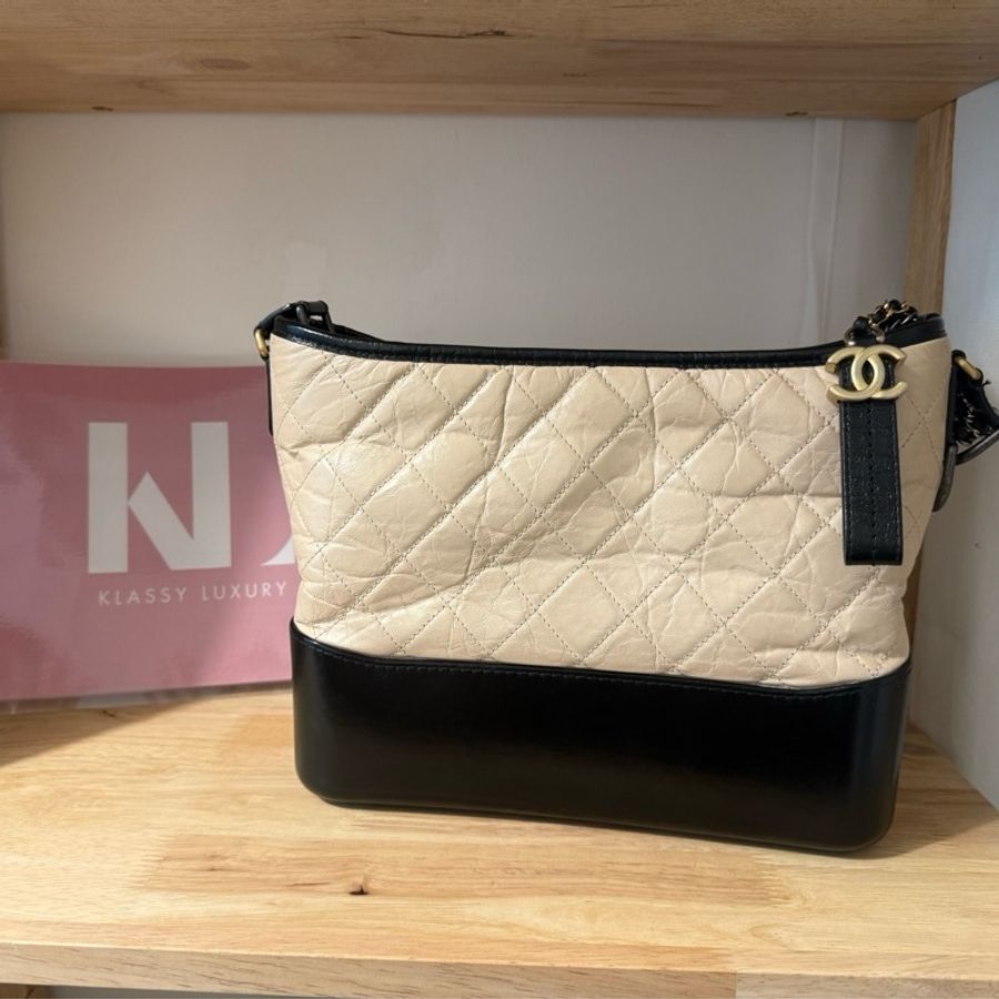 Chanel 流浪包中號 Gabrielle Medium bag-0