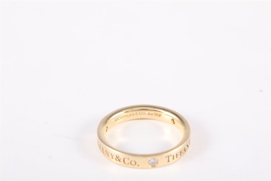 TIFFANY&CO(蒂芙尼) Tiffany & Co. 三鑽戒指 窄版 3mm 18K黃金/鑽石 49 黃金 18K玫瑰金-5