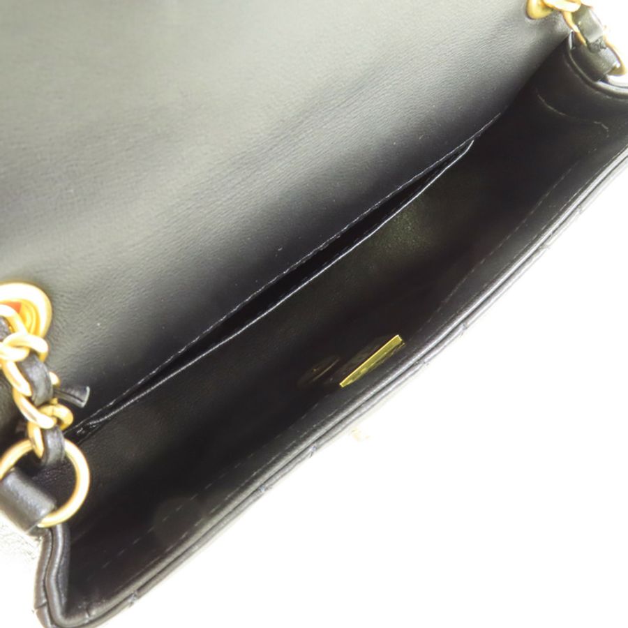 CHANEL 羊皮皮革Heart Charm Mini Flap金扣肩背袋-11