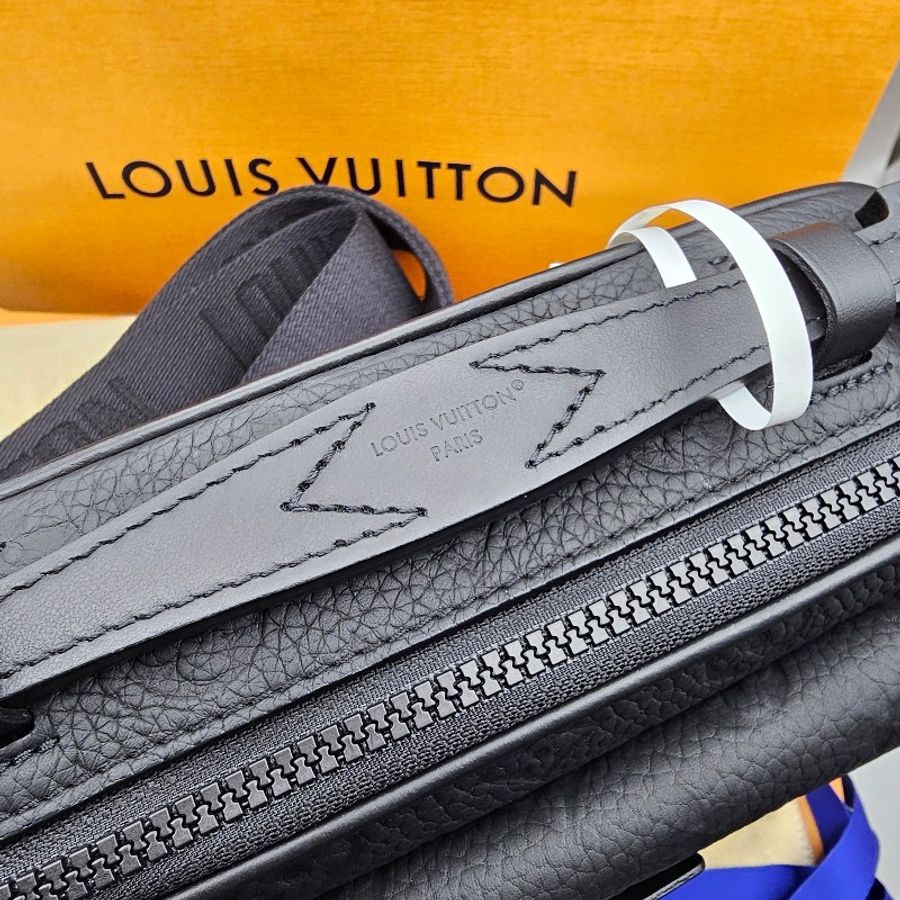 LV S Lock 郵差包 M58489 黑色 Monogram Taurillon 皮革 斜背包 男包 Louis Vuitton 法國製 相機包 messenger-3
