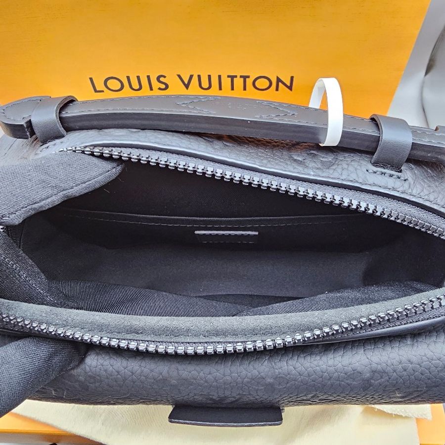 LV S Lock 郵差包 M58489 黑色 Monogram Taurillon 皮革 斜背包 男包 Louis Vuitton 法國製 相機包 messenger-7