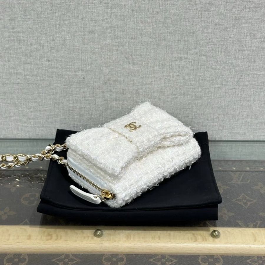 CHANEL vic禮物白金毛呢蝴蝶結肩背斜背包11*8*3 全新配件塵袋盒子-2