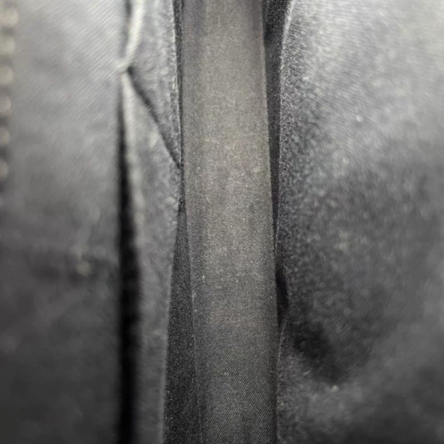 Fendi 黑金肩背包27*13*4 99新 配件塵袋-4