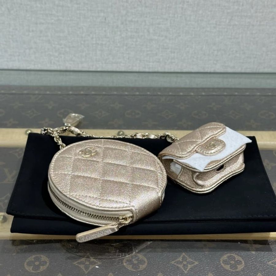 CHANEL vic香檳色金扣子母掛件零錢包10*10*2 全新閒置配件塵袋盒子-2