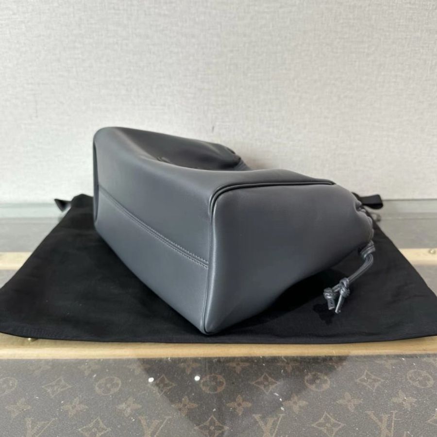 CELINE Cabas Triomphe灰金手提斜背包 22*18*13 99新配件塵袋-4
