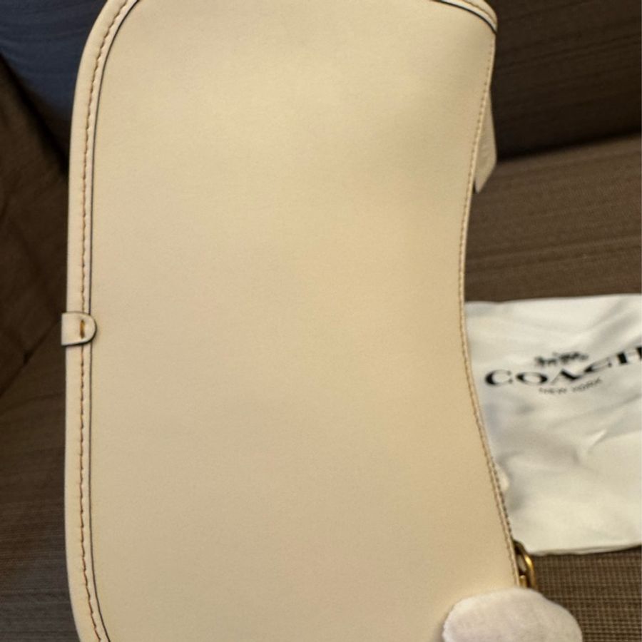 Coach Swinger23 白色 閑置全新-4