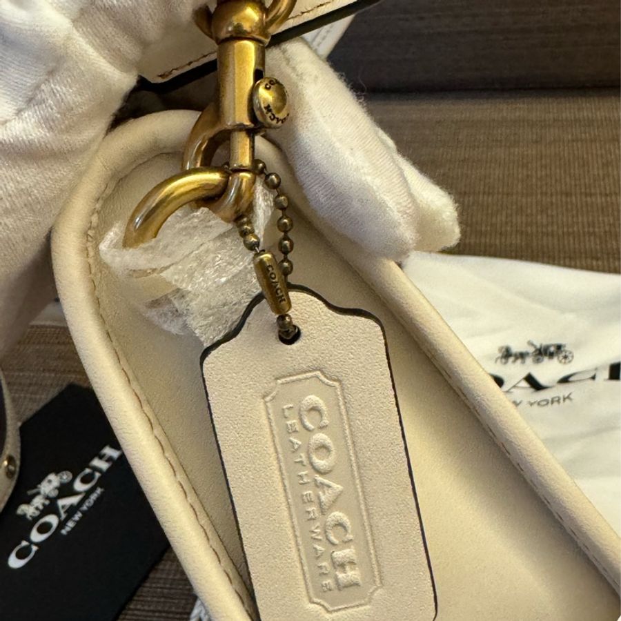 Coach Swinger23 白色 閑置全新-9