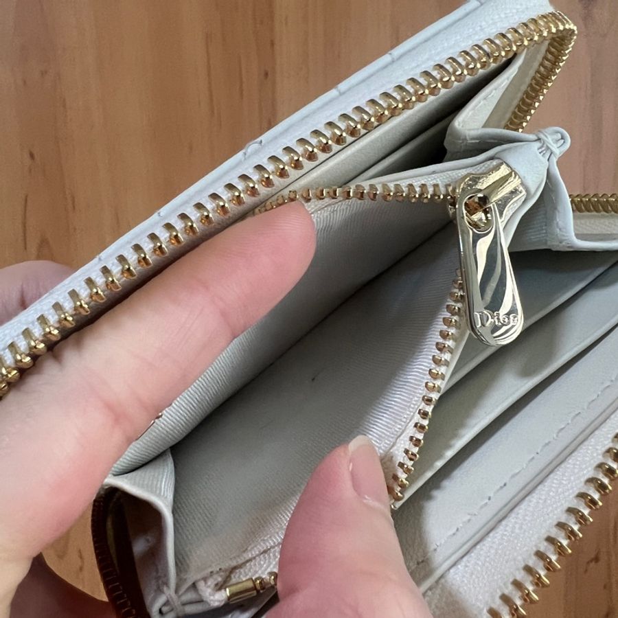Dior 白羊皮Lady Dior Voyageur零錢卡包S0985ONMJ-9