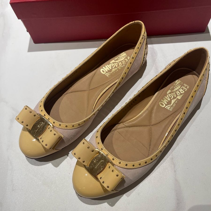 「JL精品代購」 Salvatore Ferragamo 蝴蝶結娃娃鞋/平地鞋-1