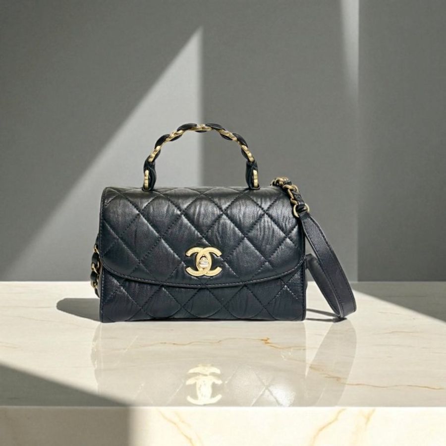 CHANEL - 黑金 coco handle mini flap-1