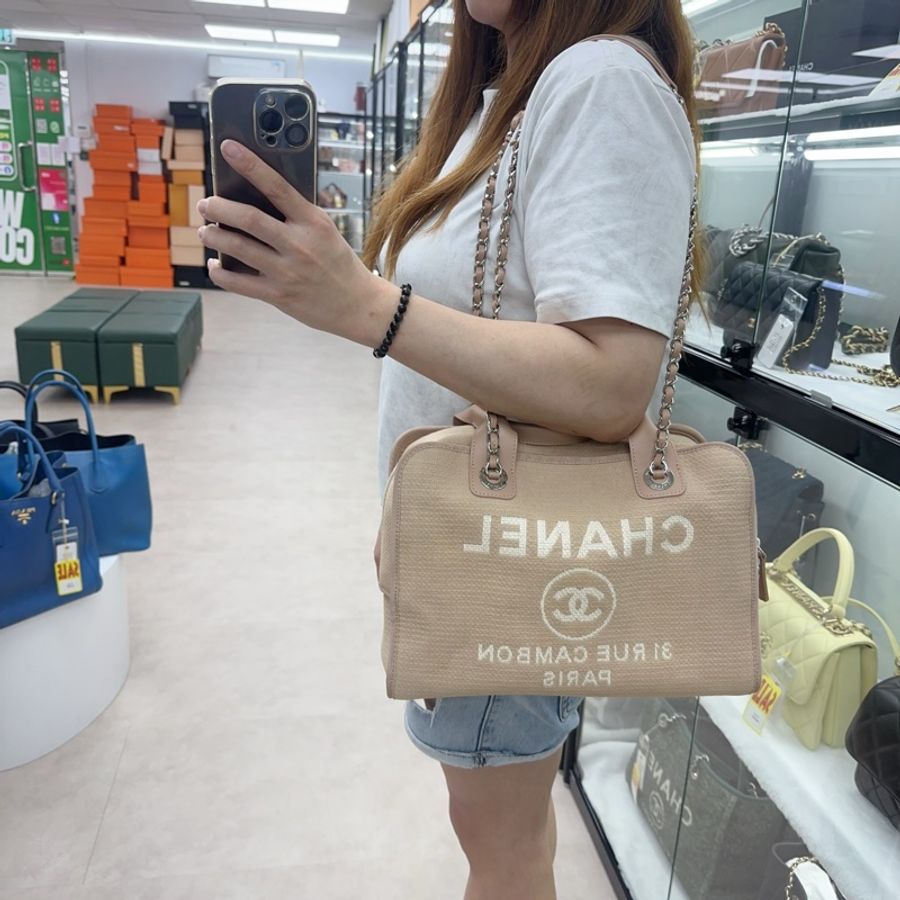 CHANEL 22C Deauville Boston 奶茶米色沙灘包 晶片款 單肩手提包-1