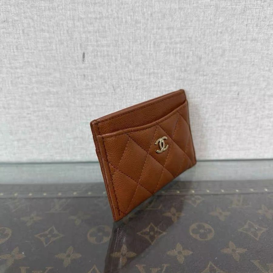 CHANEL 焦糖色金扣荔枝牛皮卡包 11*7.5 全新閒置配件吊牌-1