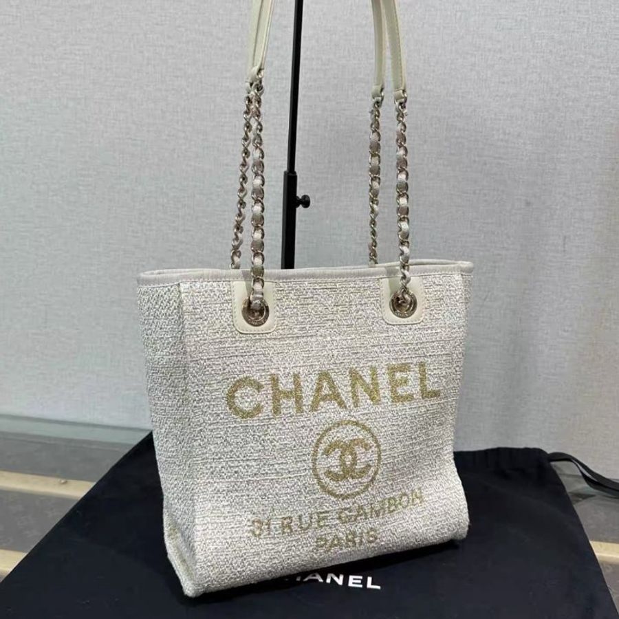 CHANEL 米白色金扣編織手提肩背沙灘包 26*26*12 99新 配件塵袋-1