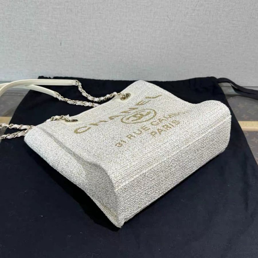 CHANEL 米白色金扣編織手提肩背沙灘包 26*26*12 99新 配件塵袋-2