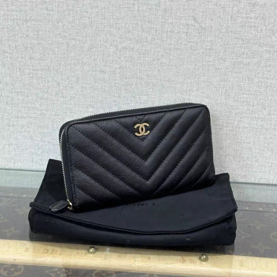 CHANEL 黑金V紋拉鍊錢包 15*9*2 98新 配件塵袋保卡-1