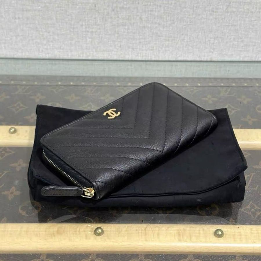 CHANEL 黑金V紋拉鍊錢包 15*9*2 98新 配件塵袋保卡-2