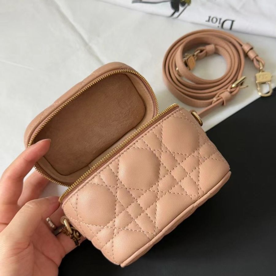 Dior Lady Dior Vanity 金色拉鏈粉色羊皮革化妝包 盒子包-9