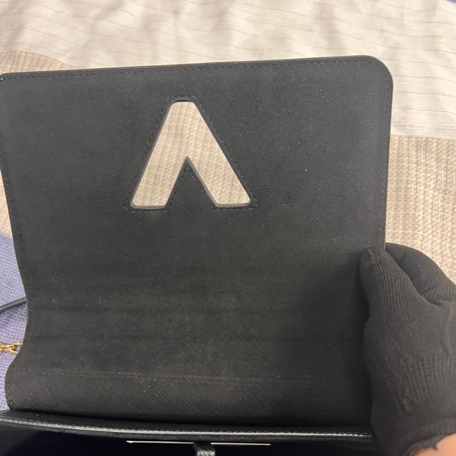 LV-23