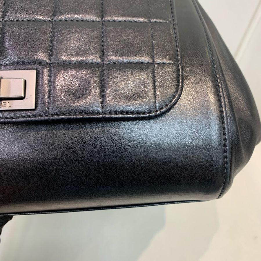 Chanel 2.55 黑色銀扣菱格 保齡球袋 銀色皮穿鏈XB547-35