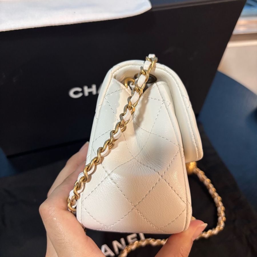 絕美新款🈶購證🆕Chanel白色金球羊皮mini cf鏈條斜挎單肩包🐑-8